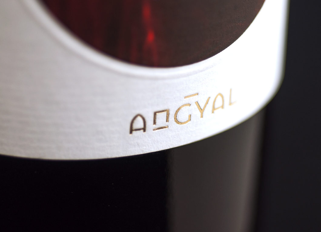 Graphasel Design Studio - Angel bottle labels - Branding Print Graphasel Design Studio - Angel bottle labels - Branding Print