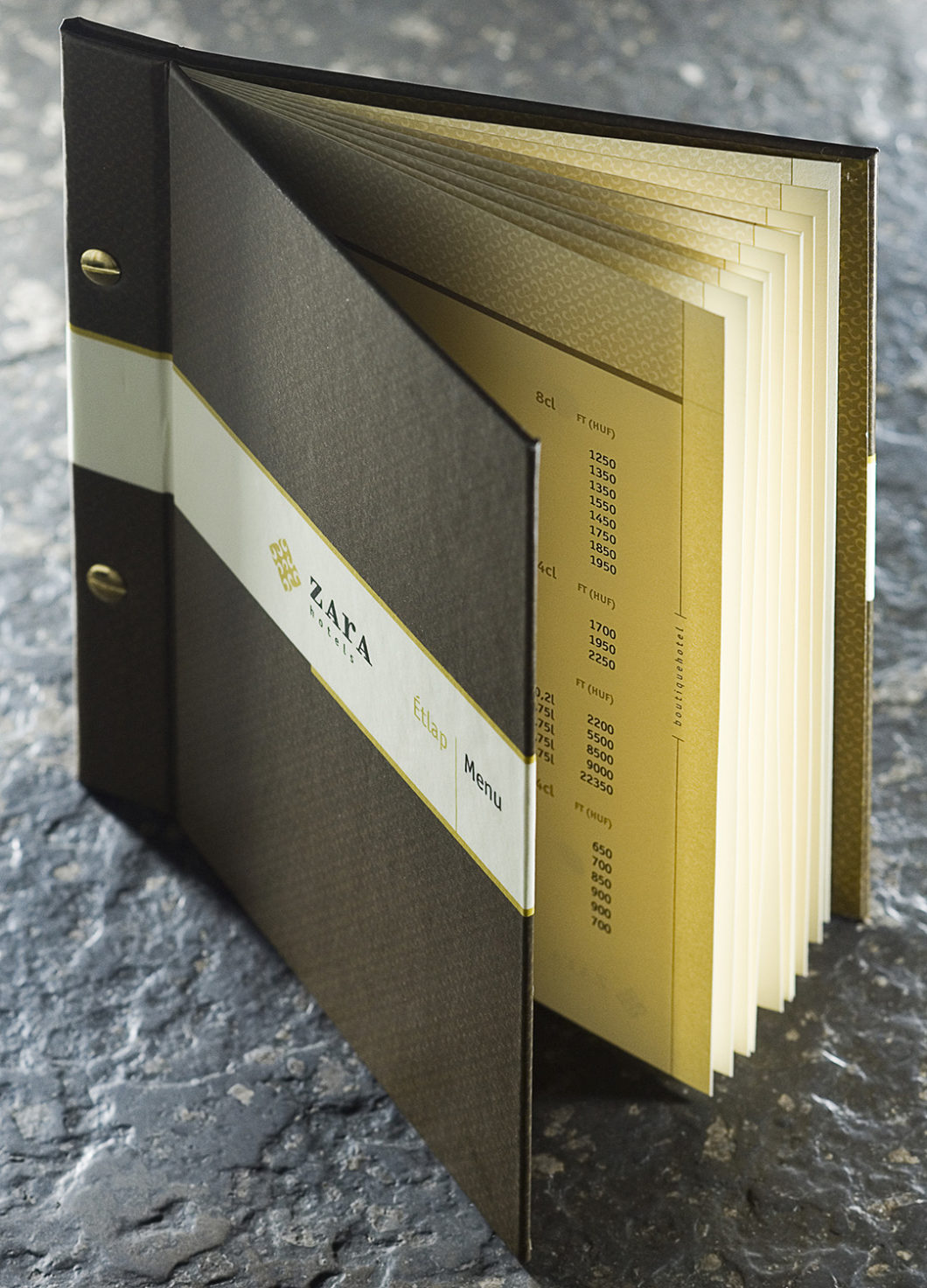 Graphasel Design Studio - Zara Hotel Identity - Branding Packaging Print Graphasel Design Studio - Zara Hotel Identity - Branding Packaging Print
